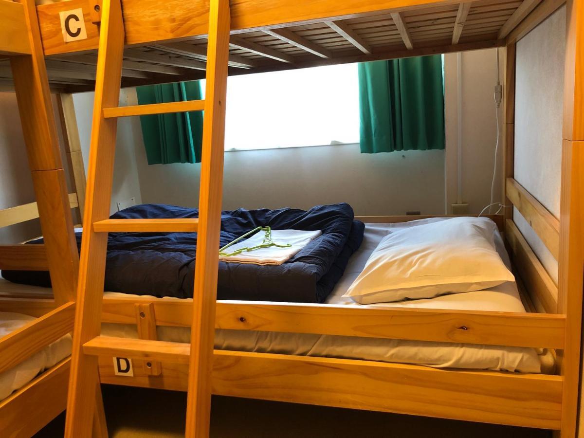 Guesthouse Shiawase Eki Fukuoka  Zewnętrze zdjęcie